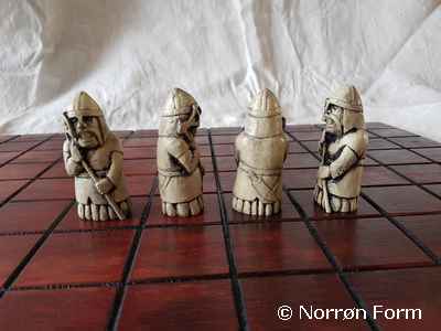 Viking-boardgame-Hnefatafl-Warrior-1